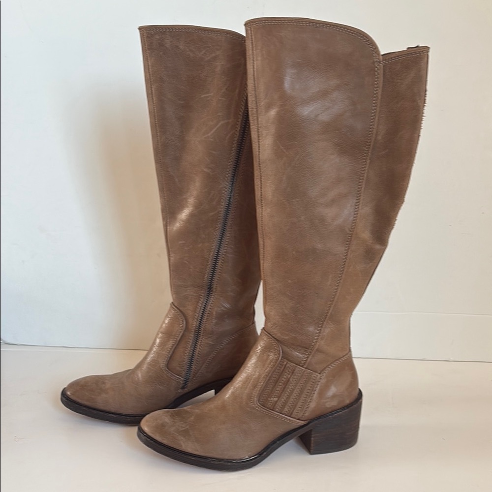 Donald J. Pliner Envy tall knee high side zip heel boot cowboy boot tan leather